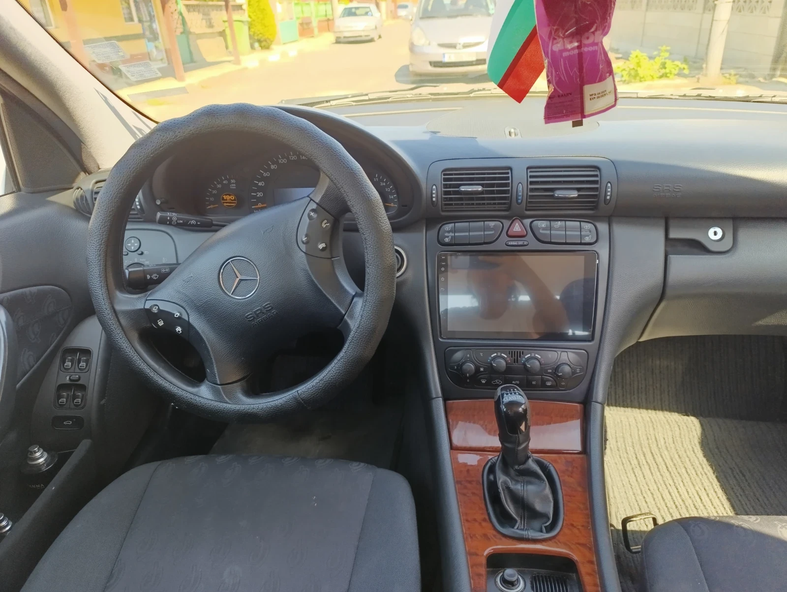 Mercedes-Benz C 200  - изображение 3