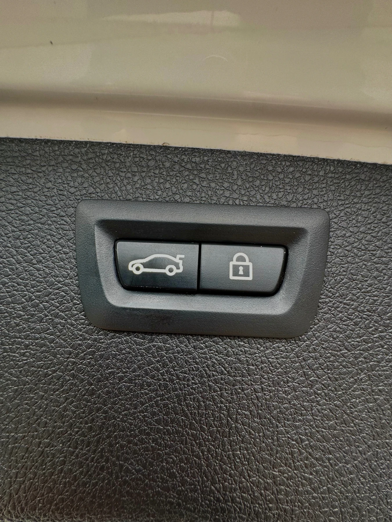 BMW 320 190.. / FACELIFT / 2018 . /     | Mobile.bg   17