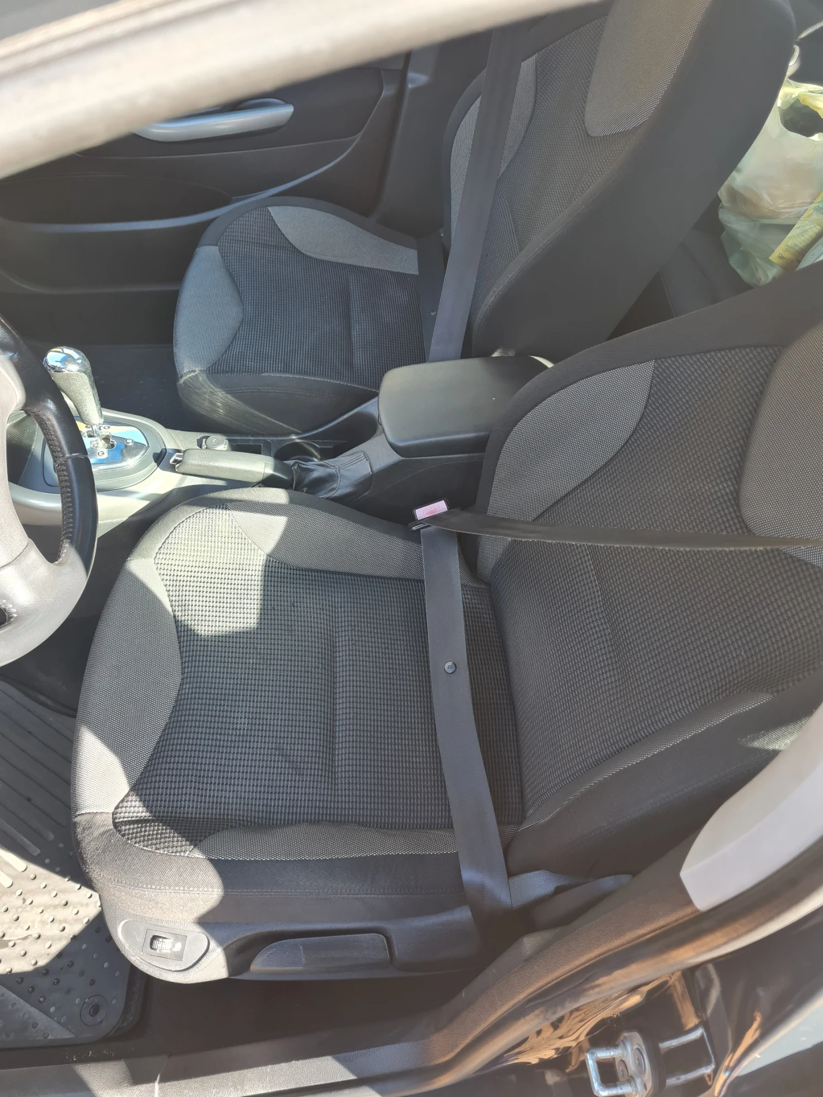 Peugeot 308 1.6HDI Автоматик - изображение 7