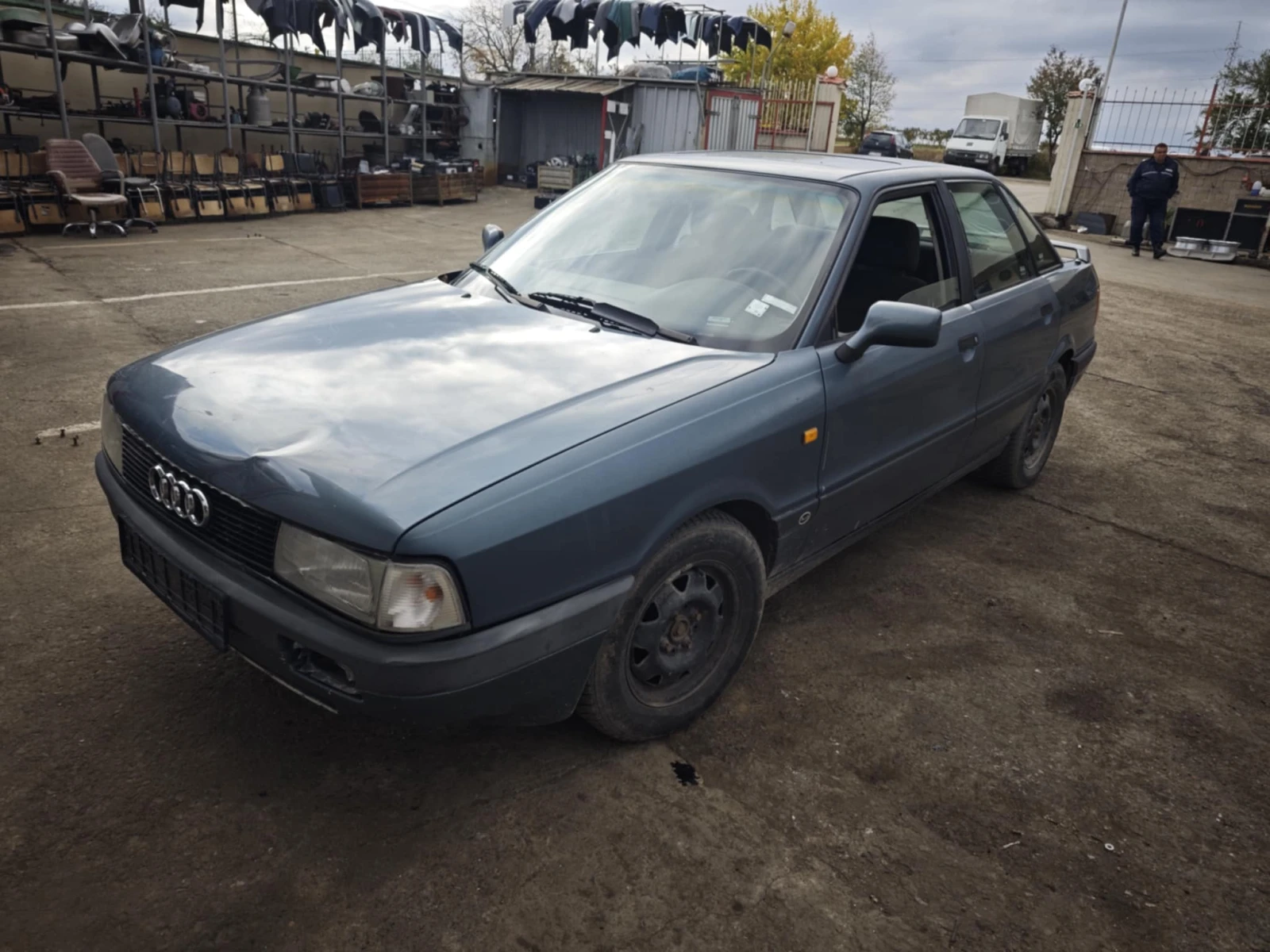 Audi 80 1.8 - изображение 2