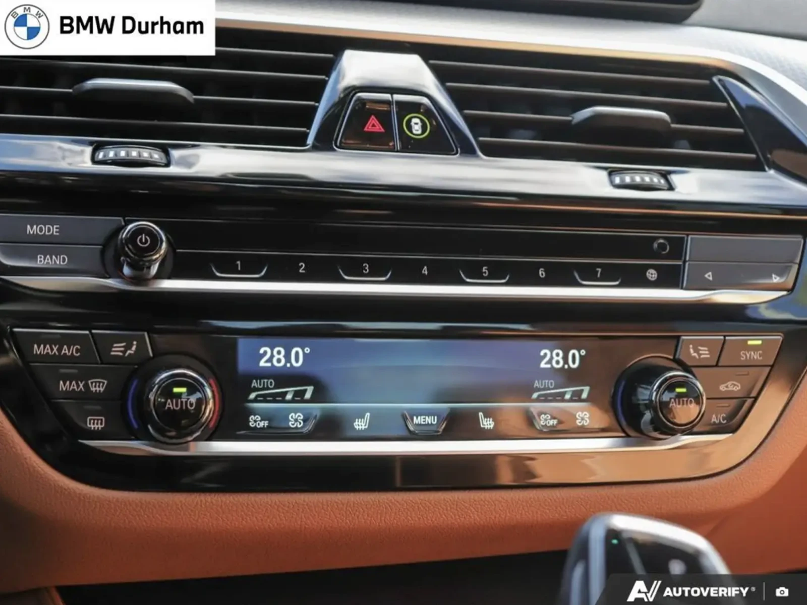 BMW 540 2022 BMW 5 Series 540i xDrive M Sport - изображение 9