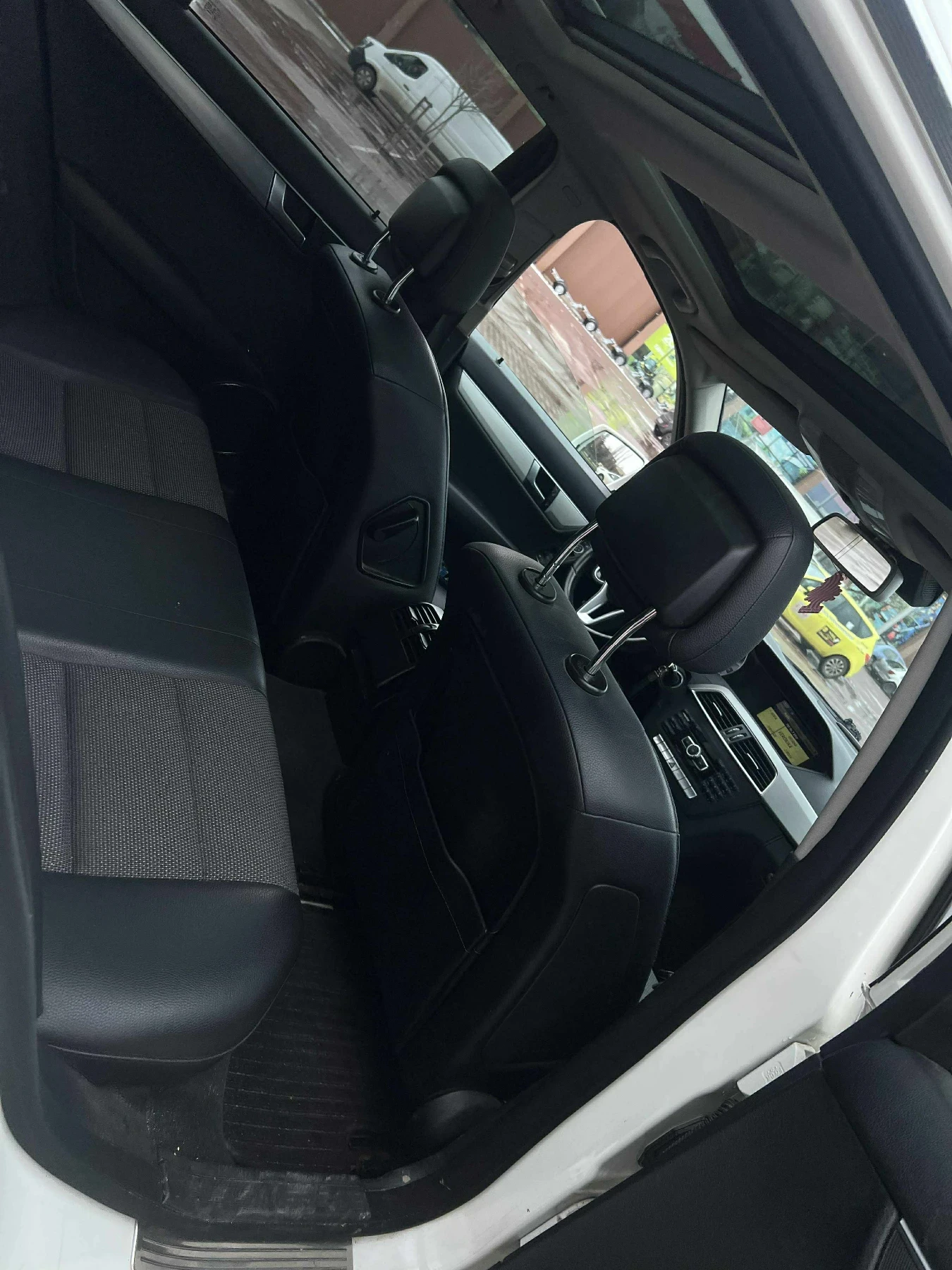 Mercedes-Benz C 250  - изображение 7