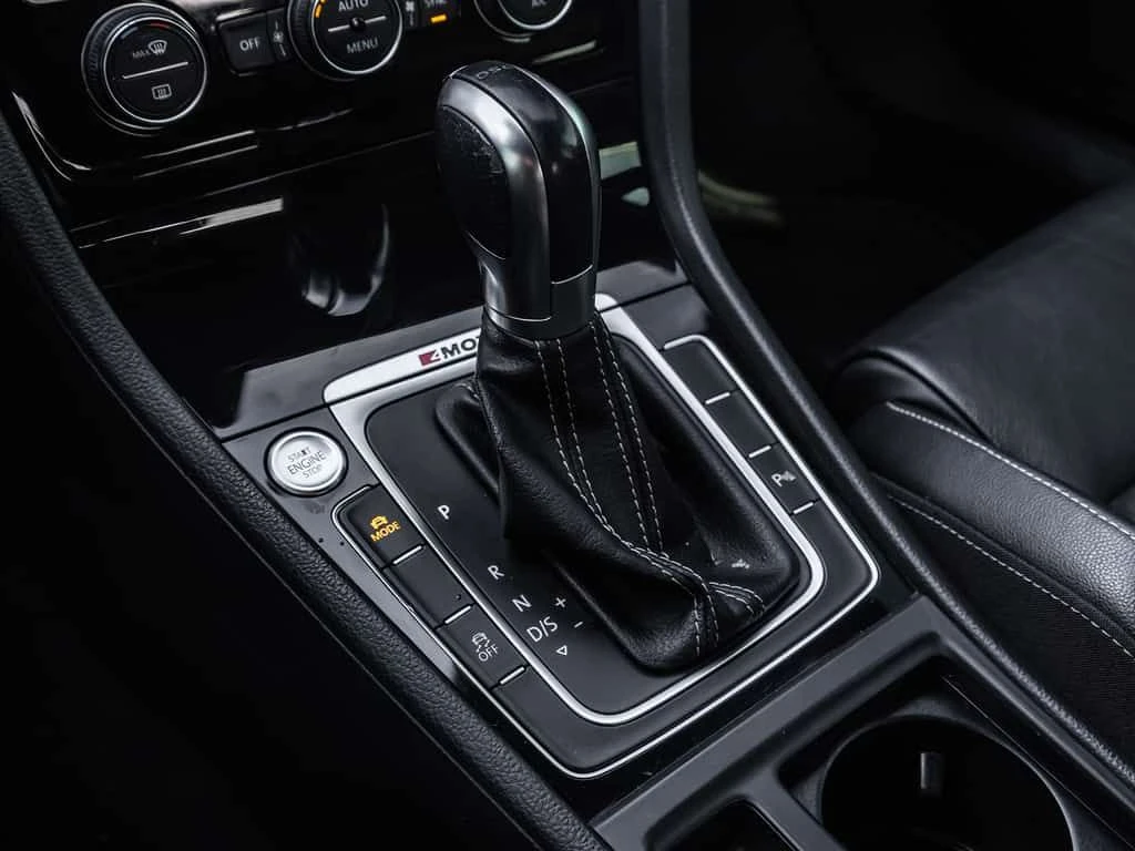 VW Golf R | STAGE 2 |  CARFAX, снимка 17 - Автомобили и джипове - 53875157