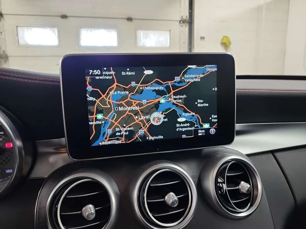 Mercedes-Benz C 43 AMG | BURMESTER| 360 КАМЕРИ| ПАНО| 2 КЛЮЧА| CARFAX, снимка 11 - Автомобили и джипове - 54001783