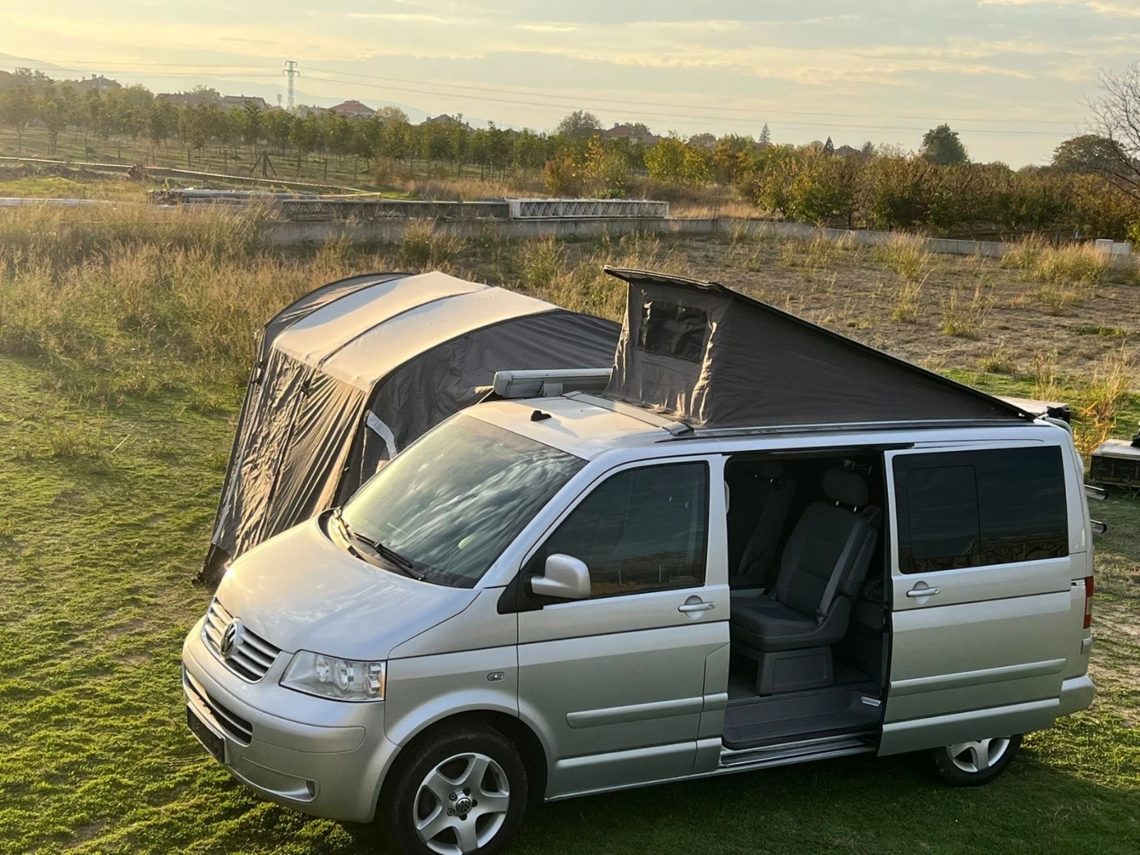 VW Multivan Camper, снимка 12 - Автомобили и джипове - 54006097