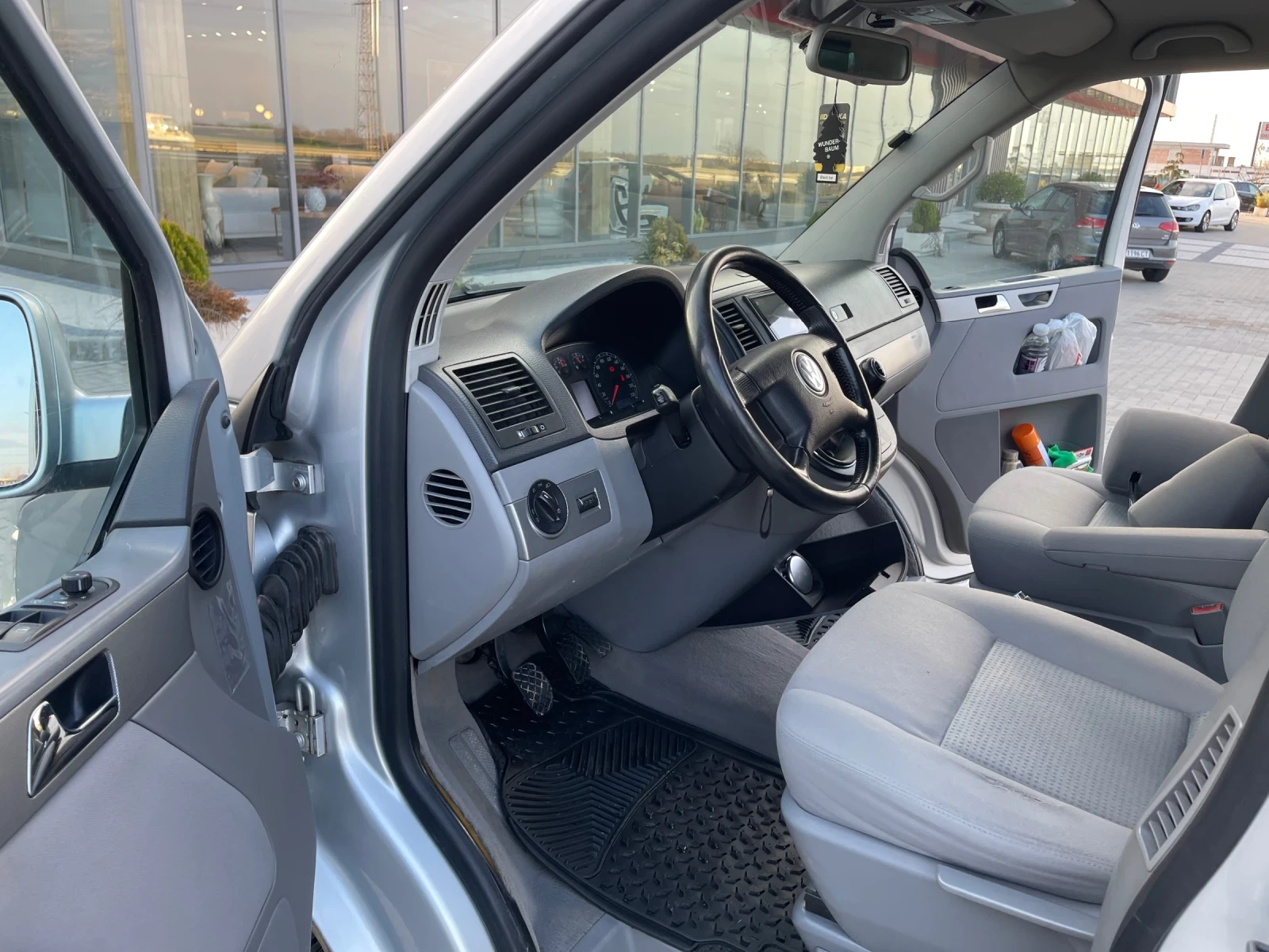 VW Multivan Camper, снимка 5 - Автомобили и джипове - 54006097