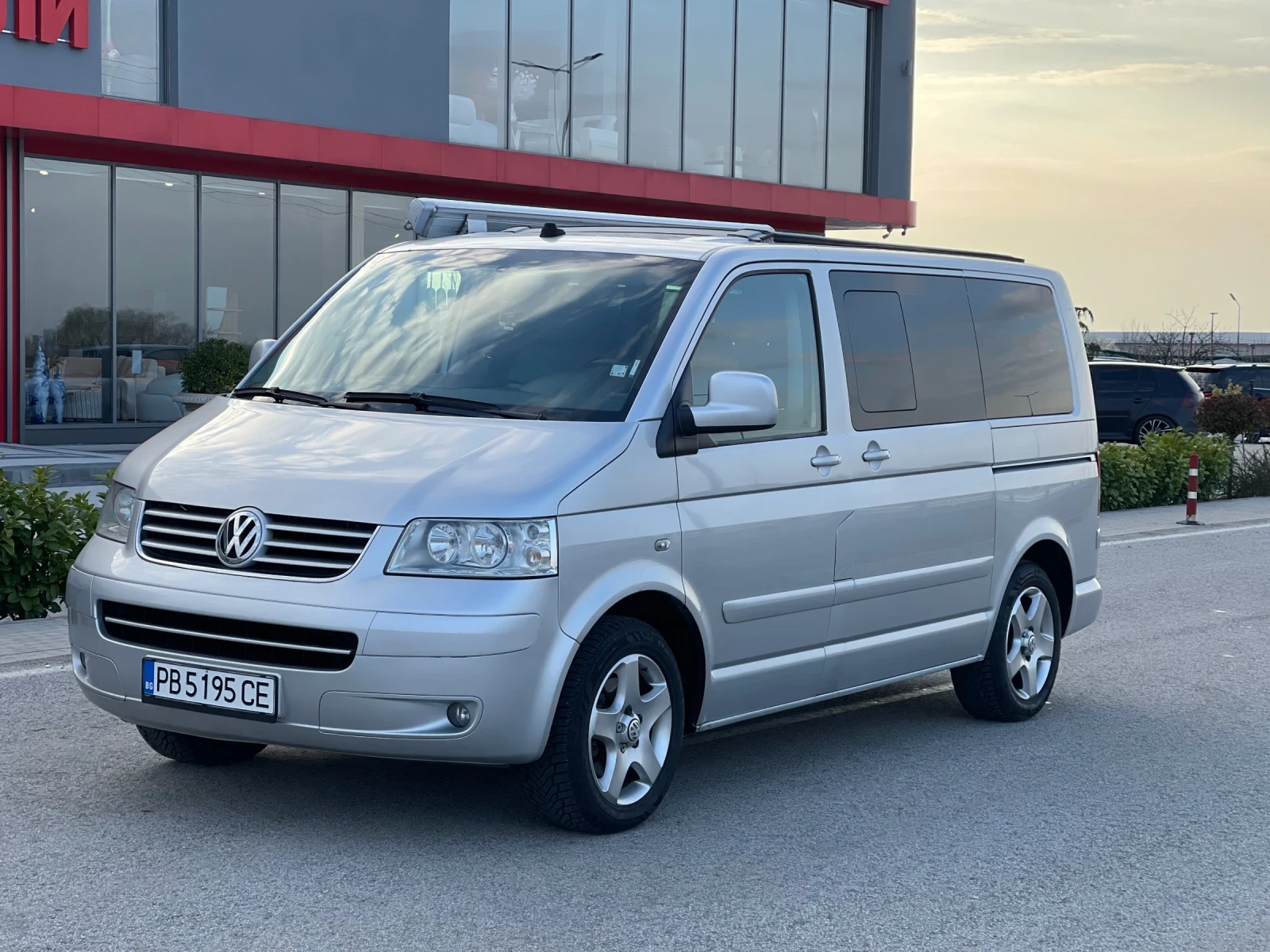 VW Multivan Camper, снимка 2 - Автомобили и джипове - 54006097