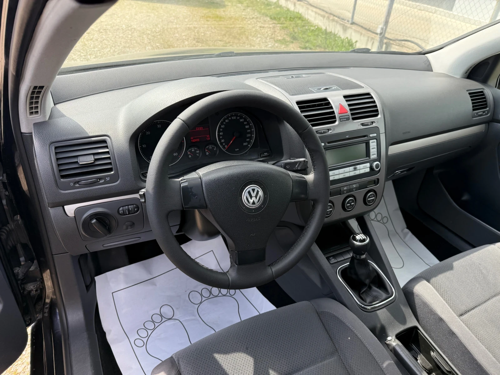 VW Golf 1.9 105 ks, снимка 6 - Автомобили и джипове - 54296321