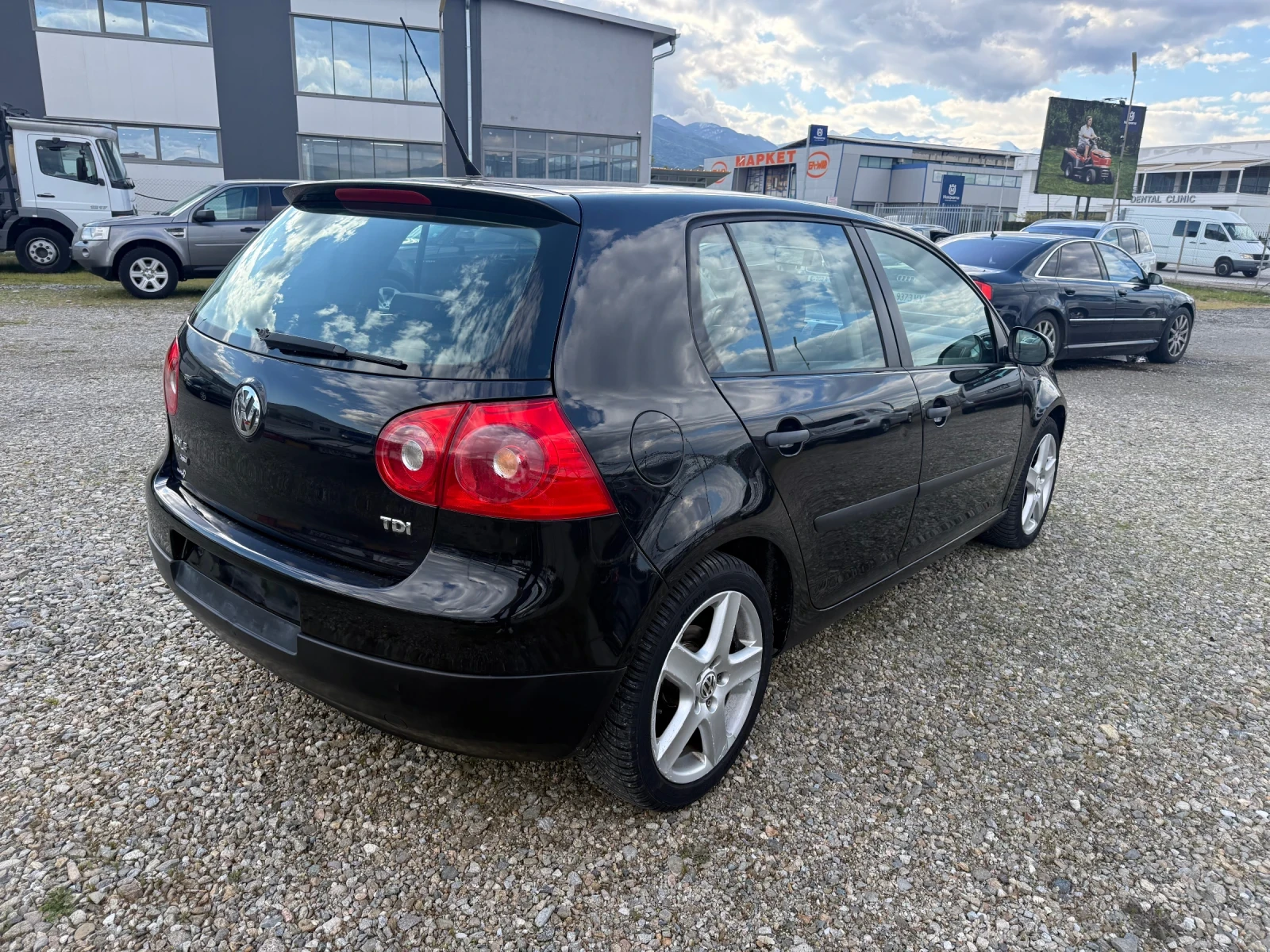 VW Golf 1.9 105 ks, снимка 3 - Автомобили и джипове - 54296321