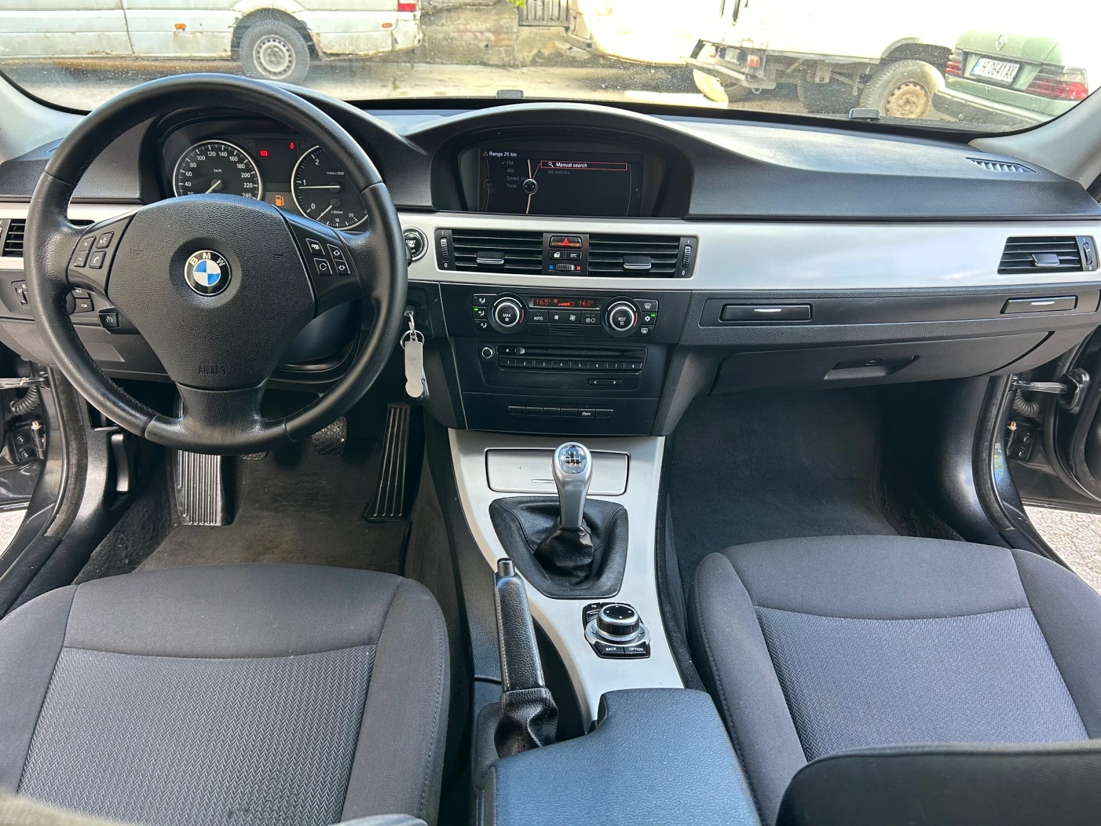 BMW 320 2.0D FACE НАВИ, снимка 10 - Автомобили и джипове - 54713818