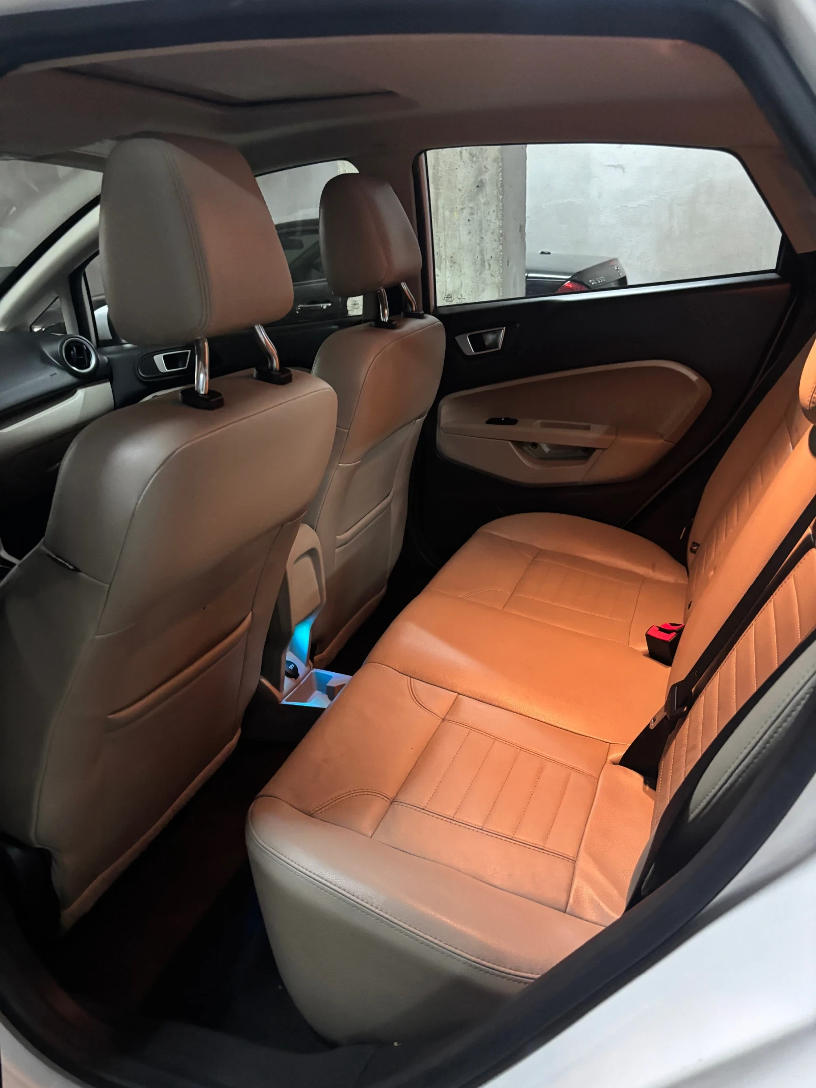 Ford Fiesta Titanium, снимка 9 - Автомобили и джипове - 55627741