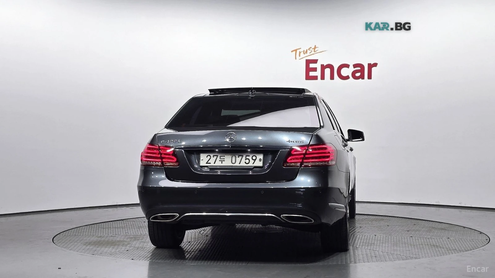 Mercedes-Benz E 400 4MATIC* 360* КОЖА* ОБДУХВ* НАВИ* ПАНО, снимка 4 - Автомобили и джипове - 56202568