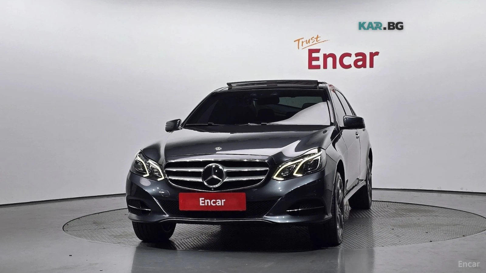 Mercedes-Benz E 400 4MATIC* 360* КОЖА* ОБДУХВ* НАВИ* ПАНО, снимка 3 - Автомобили и джипове - 56202568