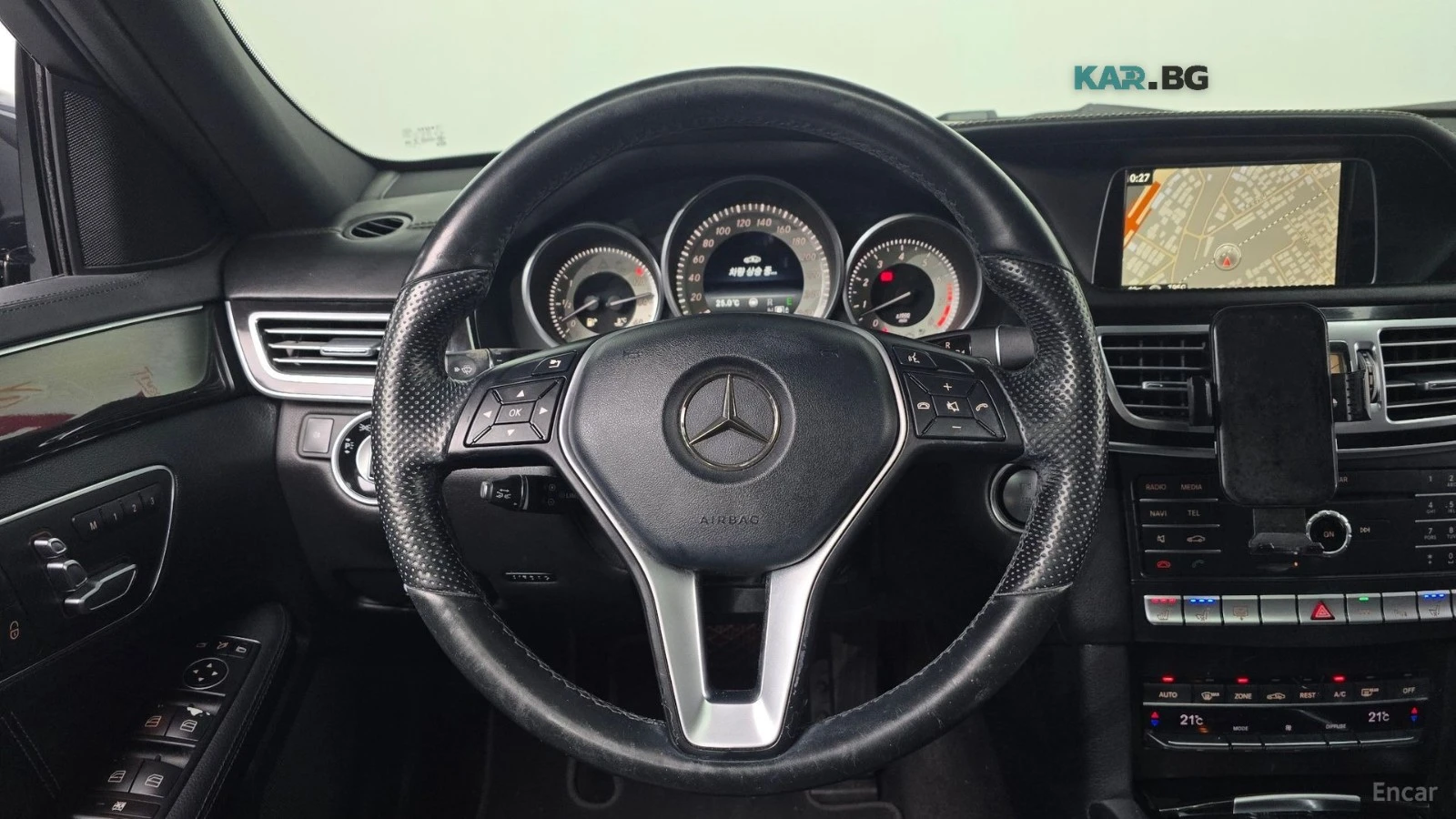 Mercedes-Benz E 400 4MATIC* 360* КОЖА* ОБДУХВ* НАВИ* ПАНО, снимка 11 - Автомобили и джипове - 56202568