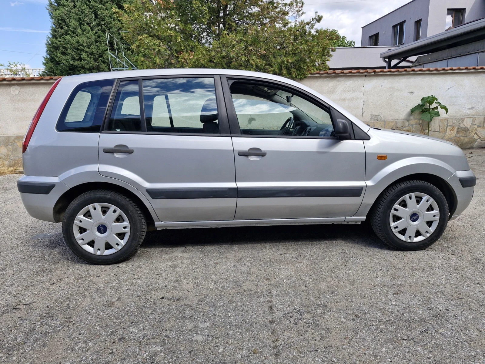 Ford Fusion 1.6 бензин 101 к.с. климатик , снимка 4 - Автомобили и джипове - 56298413