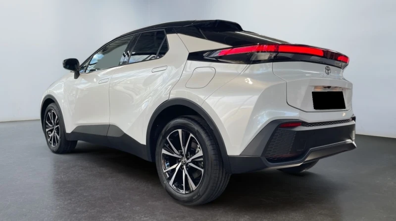 Toyota C-HR * 2.0* HYBRID* TEAM D* DISTR* LED* NAVI* CARPLAY* , снимка 3 - Автомобили и джипове - 50735056