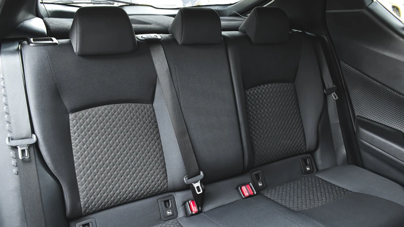 Toyota C-HR 2.0 Hybrid Club Automatic, снимка 11 - Автомобили и джипове - 51272991