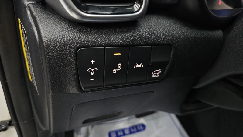 Kia Sportage 2.0 2WD NOBLESSE , снимка 13 - Автомобили и джипове - 52463561