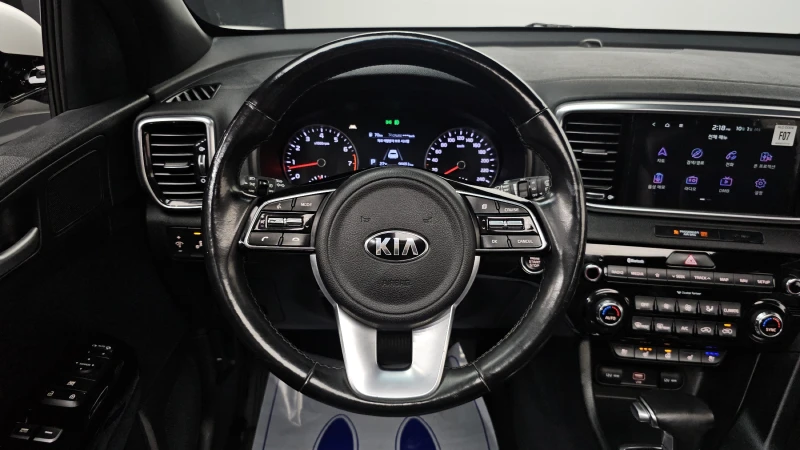 Kia Sportage 2.0 2WD NOBLESSE , снимка 14 - Автомобили и джипове - 52463561