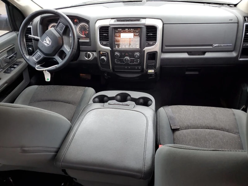 Dodge RAM 1500, снимка 8 - Автомобили и джипове - 53489397