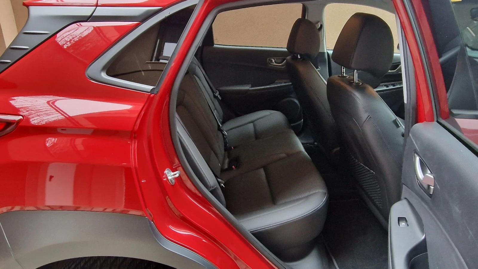 Hyundai Kona 64КWh/Premium/ТЕРМОПОМПА - изображение 9