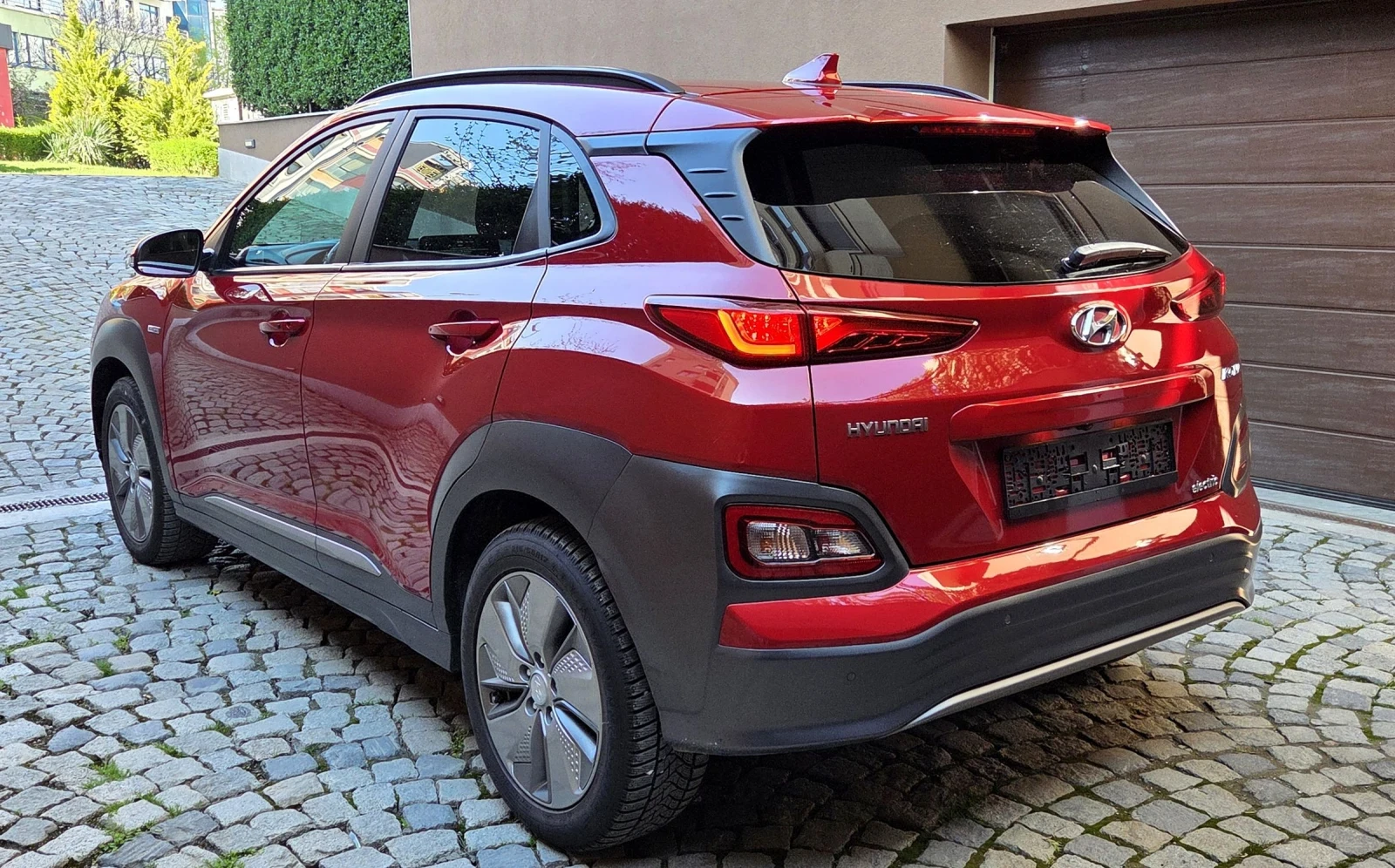 Hyundai Kona 64КWh/Premium/ТЕРМОПОМПА - изображение 3