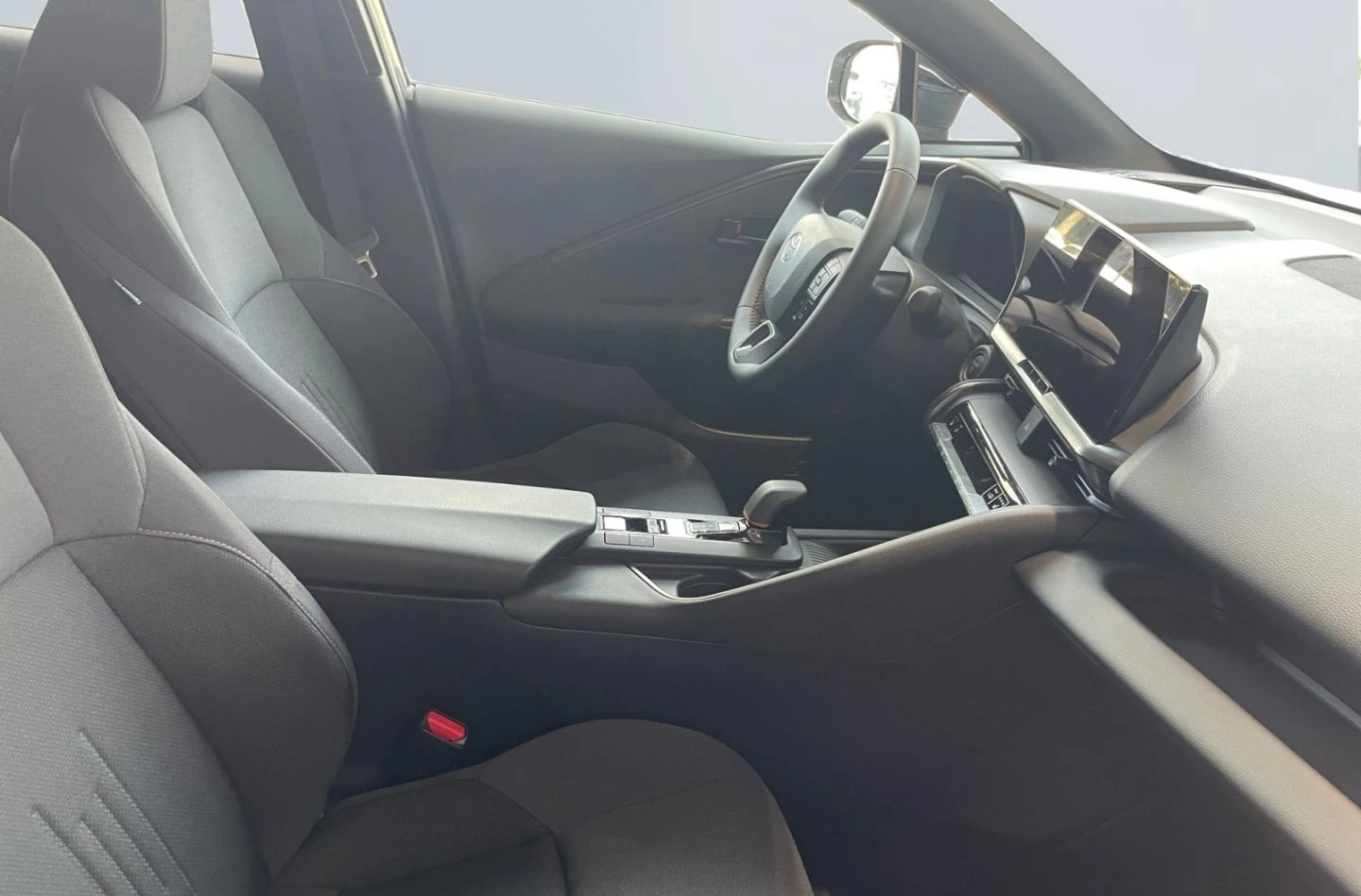 Toyota C-HR * 2.0* HYBRID* TEAM D* DISTR* LED* NAVI* CARPLAY*  - изображение 7