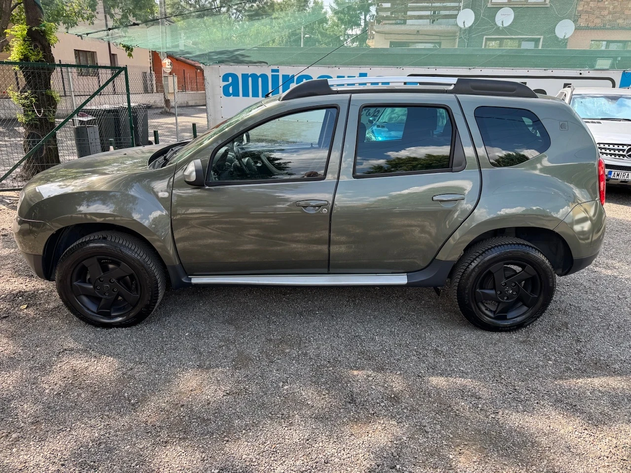 Dacia Duster 1.6i 105кс/ГАЗОВ ИНЖЕКЦ./ОБСЛ./НОВИ ГУМИ - изображение 8