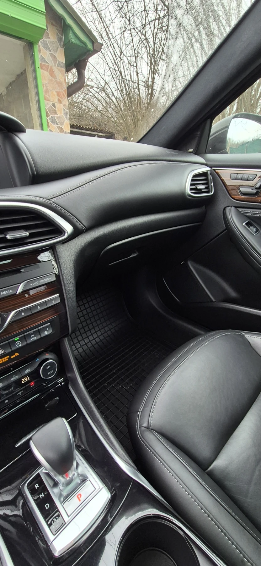 Infiniti Q30 Launge | Mobile.bg � ����������� 4