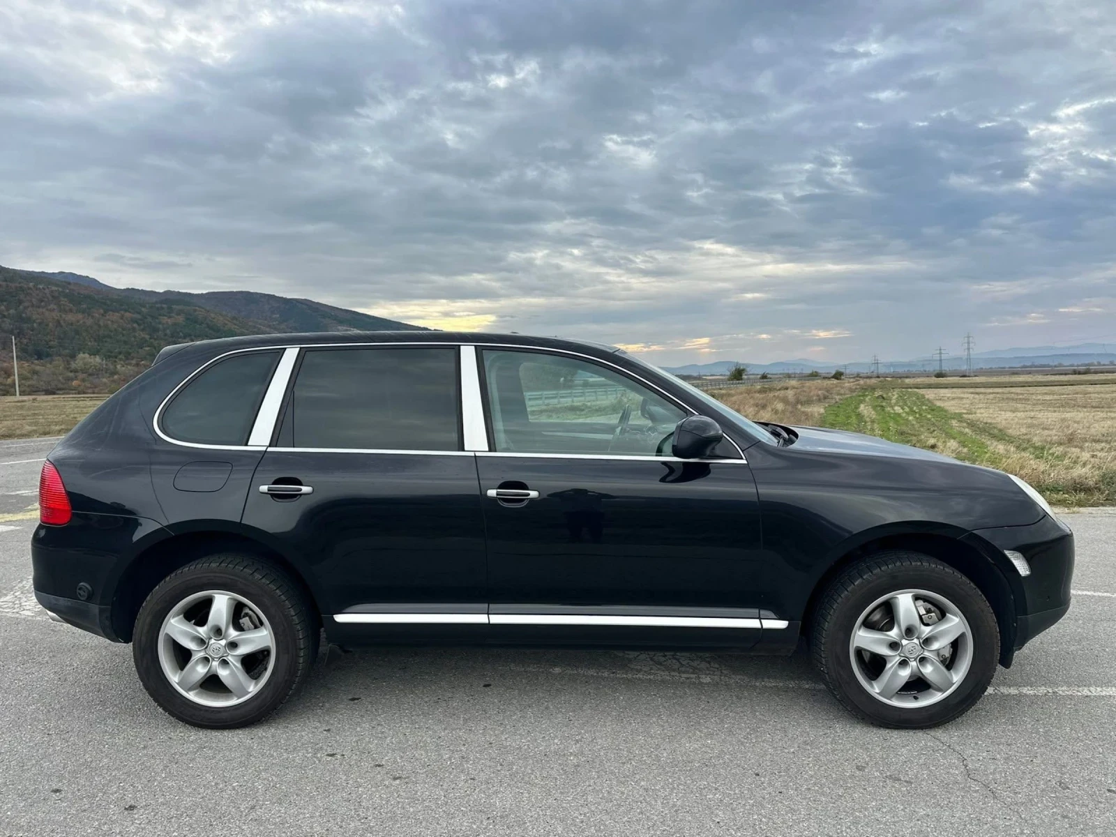 Porsche Cayenne 4.5s, снимка 3 - Автомобили и джипове - 54140926