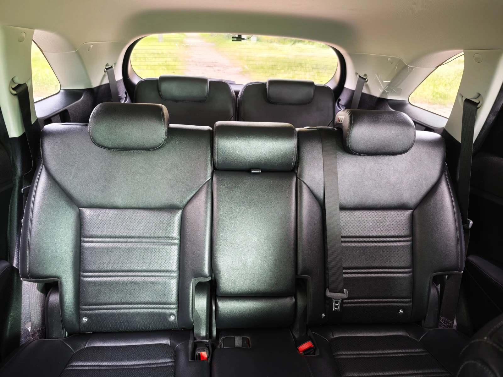 Kia Sorento 2.0 CRDI 4x4 , снимка 17 - Автомобили и джипове - 54202381