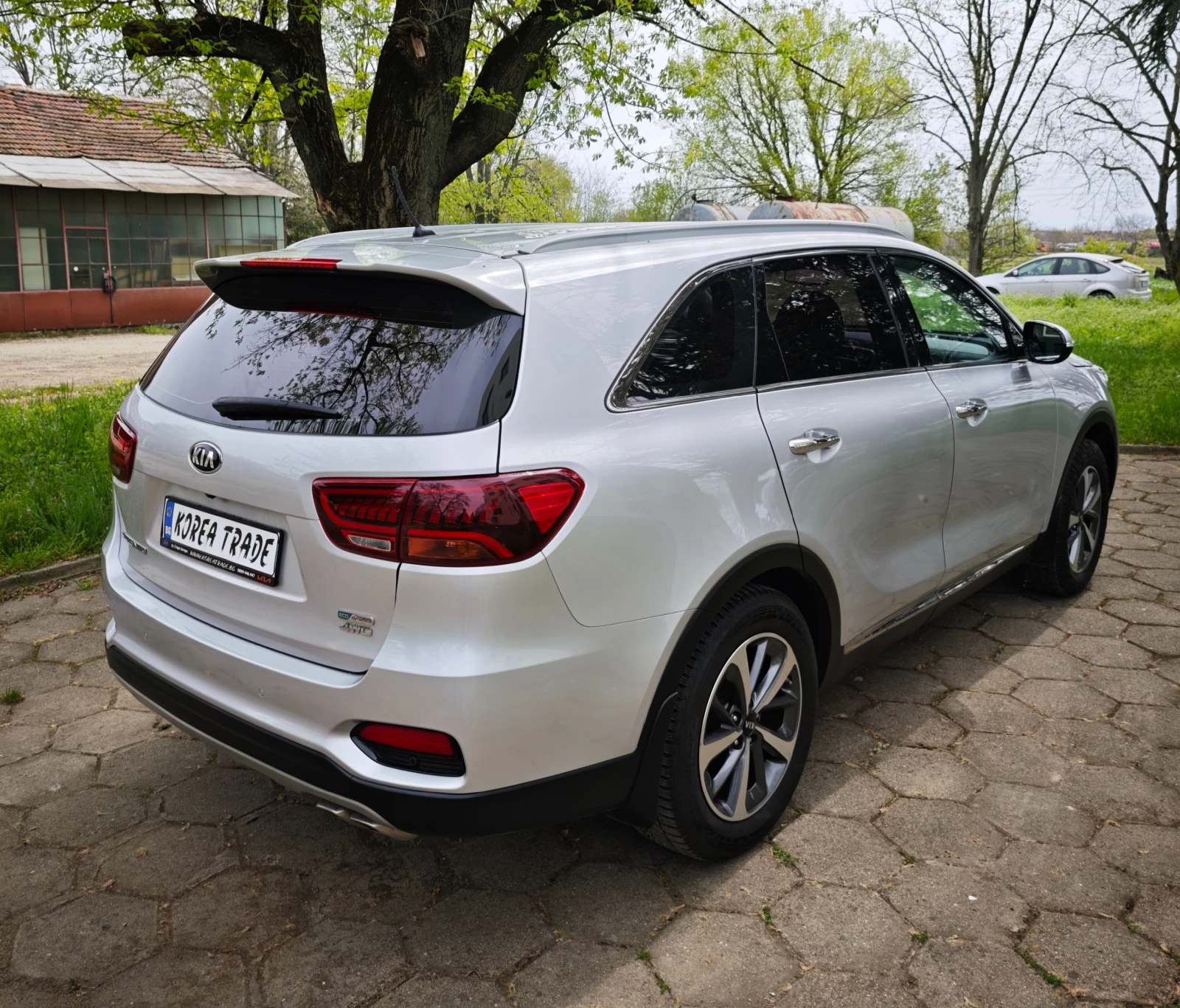 Kia Sorento 2.0 CRDI 4x4 , снимка 4 - Автомобили и джипове - 54202381