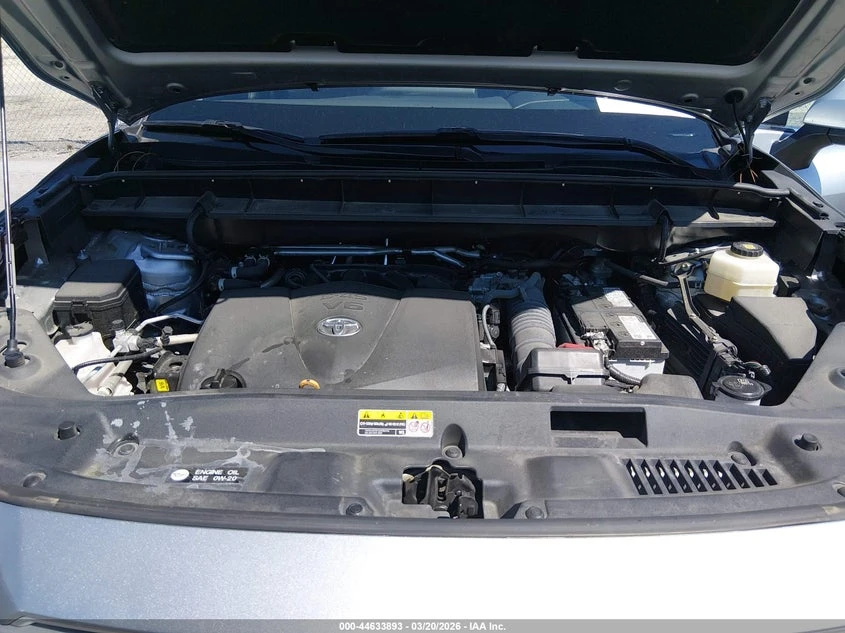 Toyota Highlander 3.5l Le, снимка 10 - Автомобили и джипове - 54315455