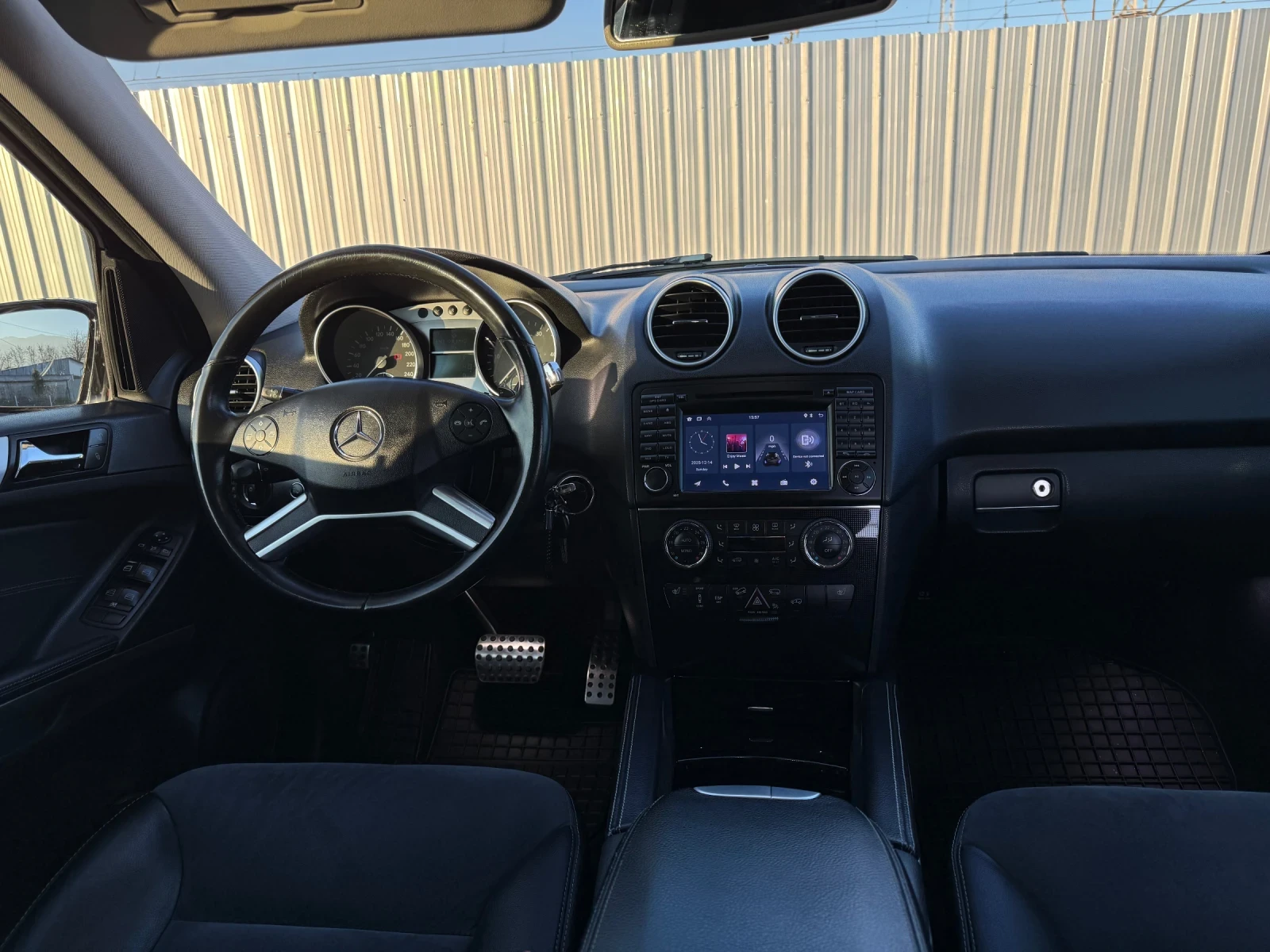 Mercedes-Benz ML 320, снимка 7 - Автомобили и джипове - 54638255