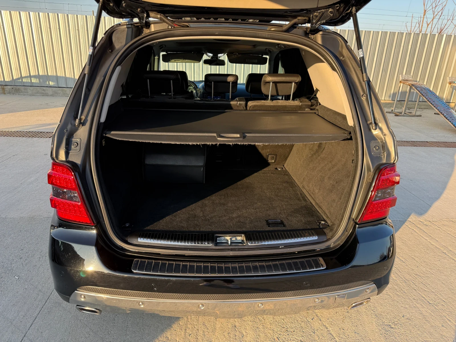 Mercedes-Benz ML 320, снимка 13 - Автомобили и джипове - 54638255