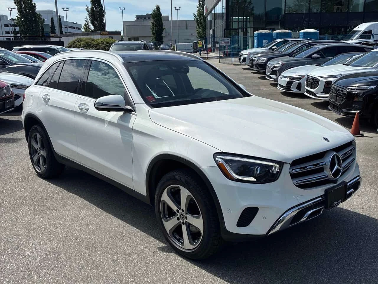 Mercedes-Benz GLC 300 /360/DISTRONIC/АВТОКРЕДИТ, снимка 3 - Автомобили и джипове - 54666780