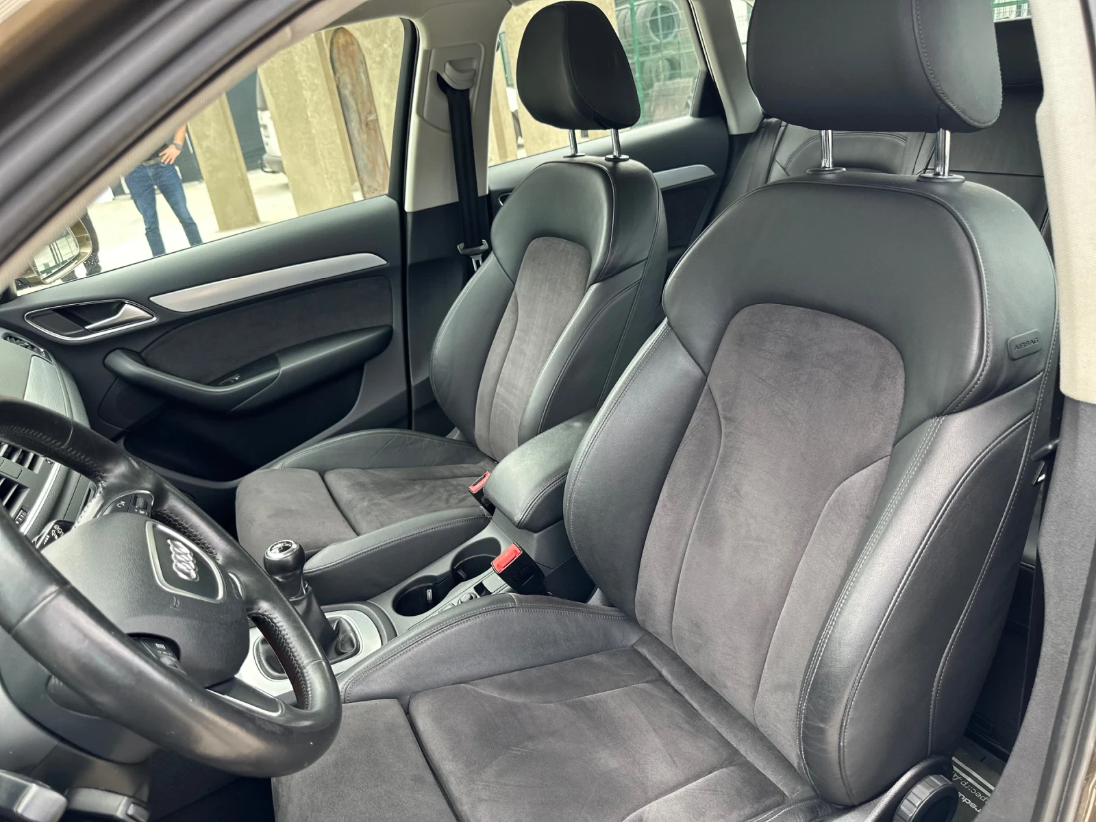 Audi Q3, снимка 8 - Автомобили и джипове - 54739351