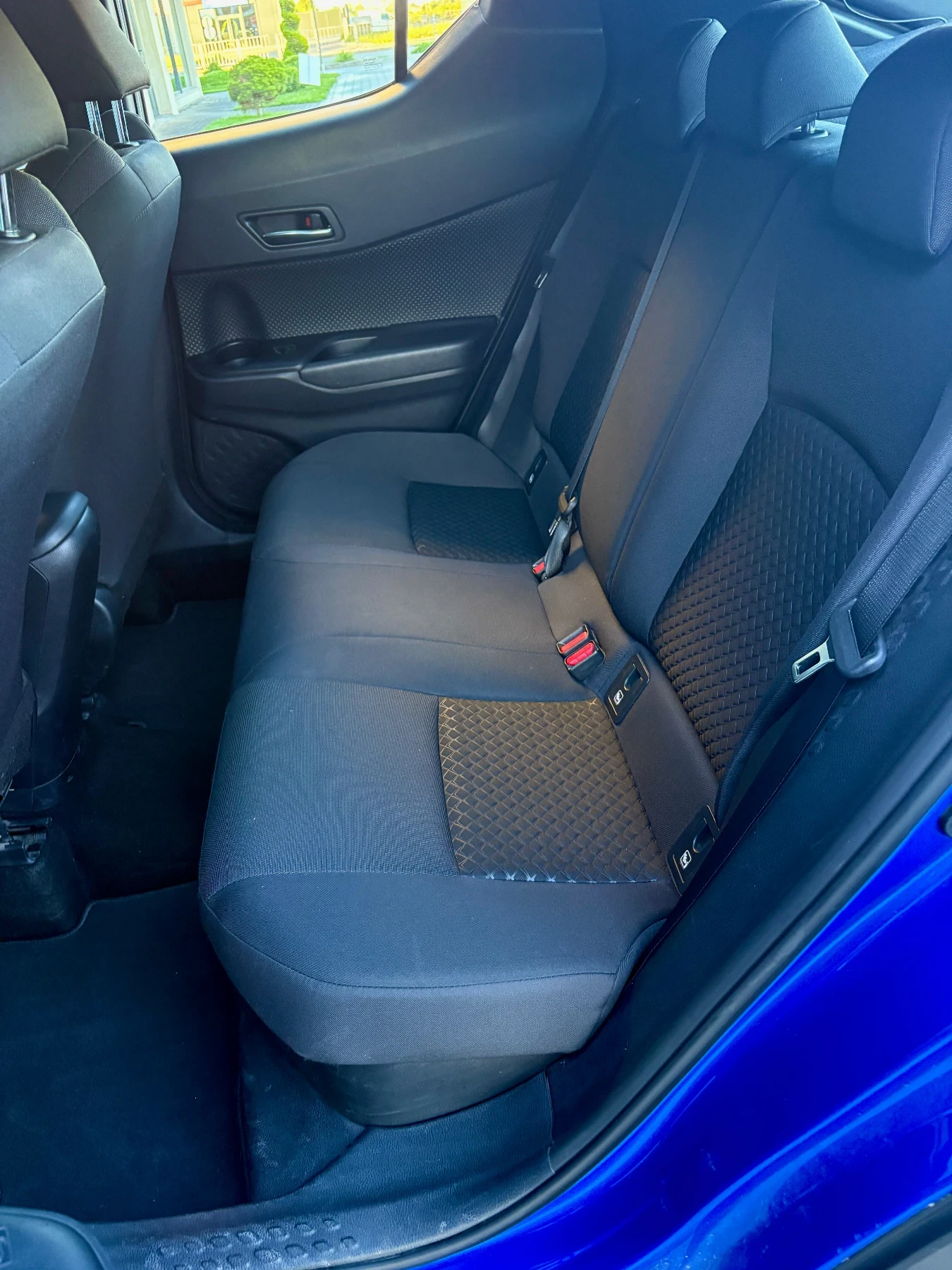 Toyota C-HR Comfort, 1, 8 hibrid, 21к. км, като нова, , снимка 13 - Автомобили и джипове - 54839247