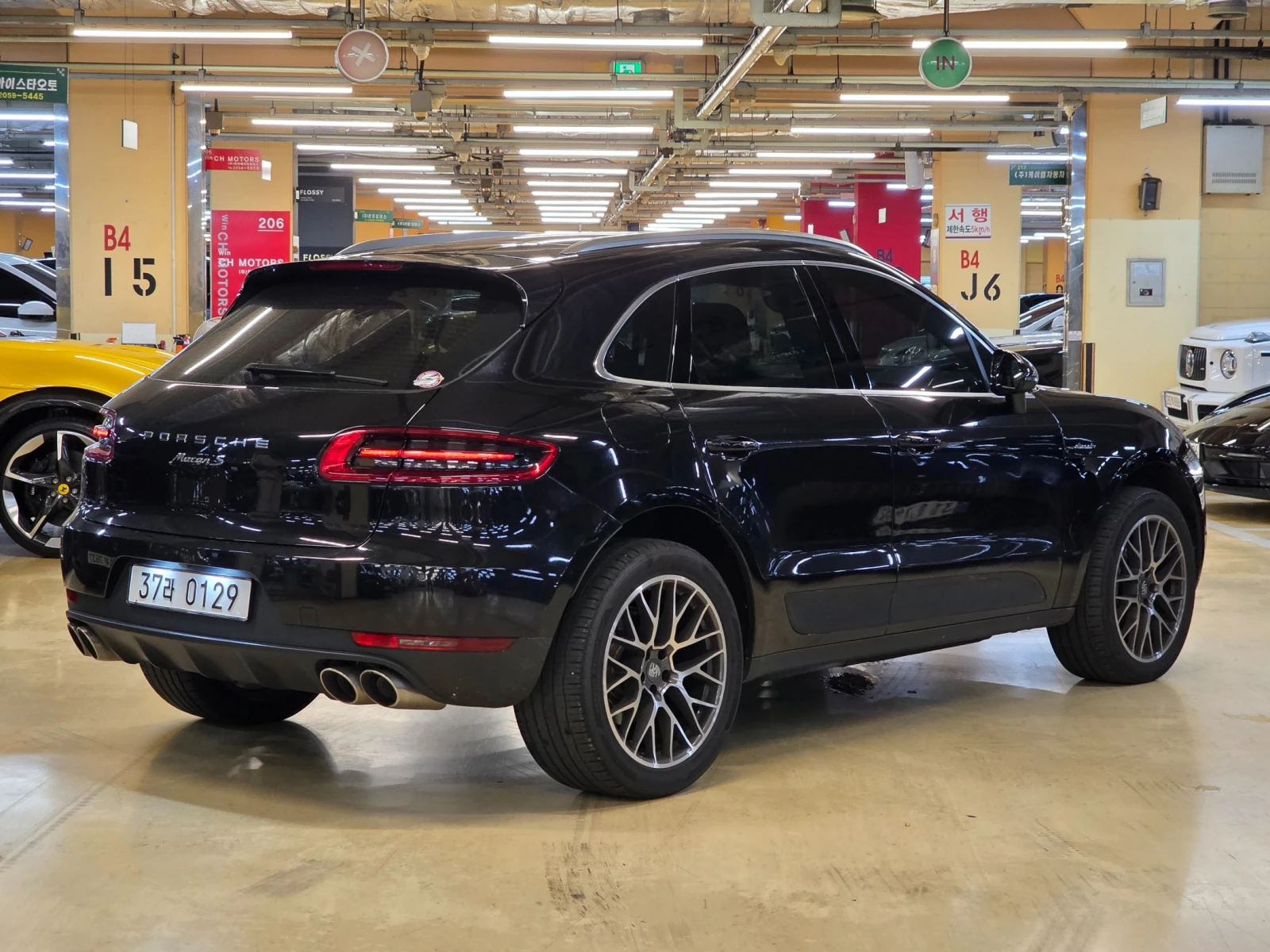 Porsche Macan S Diesel* ЕЛ. БАГАЖНИК* ПОДГРЕВ ВОЛАН* КРАЙНА ЦЕНА, снимка 4 - Автомобили и джипове - 55271966