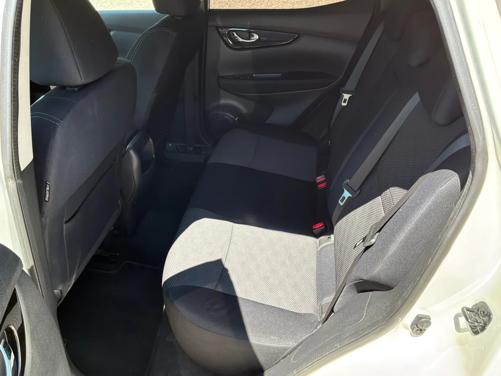 Nissan Qashqai 1.5D 110к.с 6ск. 132000км., снимка 12 - Автомобили и джипове - 55280134