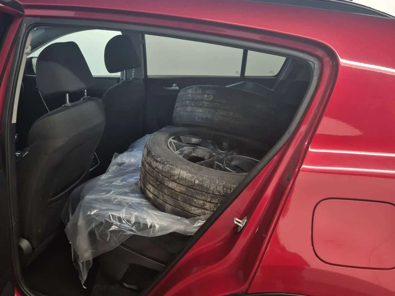 Kia Sportage EX| ПОДГРЕВИ| ПАНО| ЗАДНА КАМЕРА| 2 КЛЮЧА| , снимка 11 - Автомобили и джипове - 55311471