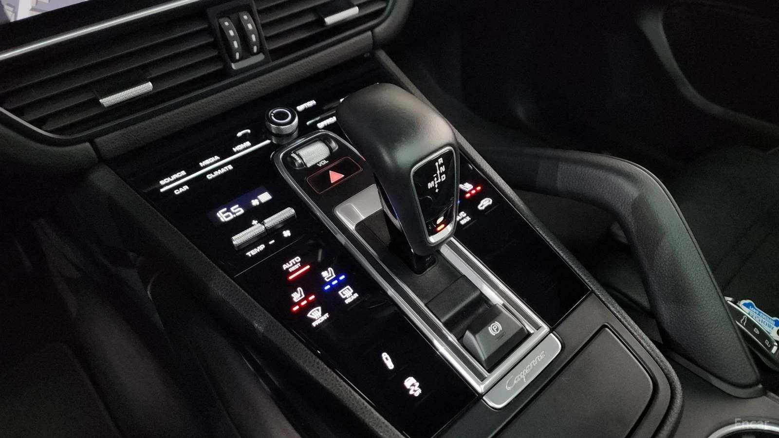 Porsche Cayenne 3.0 COUPE* КОЖА* ОБДУХВ* НАВИ* ПАНО, снимка 7 - Автомобили и джипове - 55491782