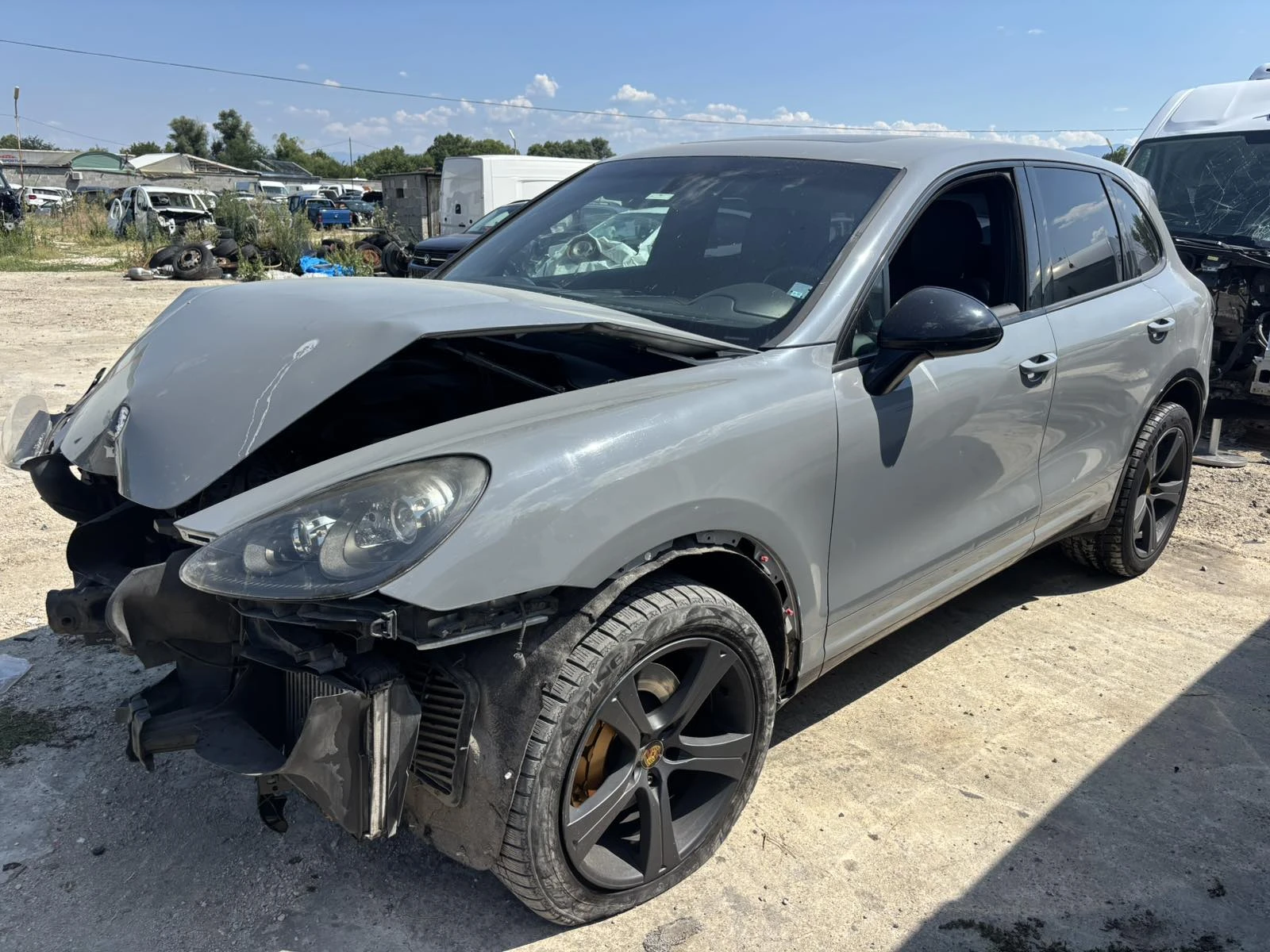 Porsche Cayenne 3.0 D, снимка 2 - Автомобили и джипове - 55571803