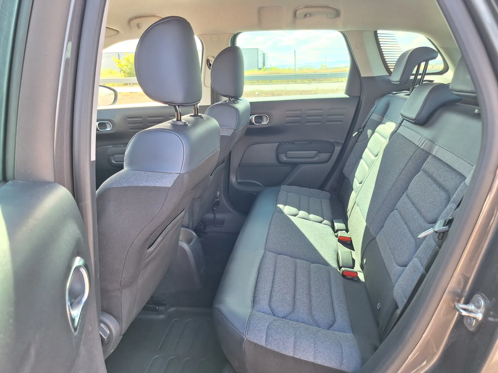 Citroen C3 Aircross FEEL PACK PureTech 110 S&S BVM6  , снимка 8 - Автомобили и джипове - 56271279