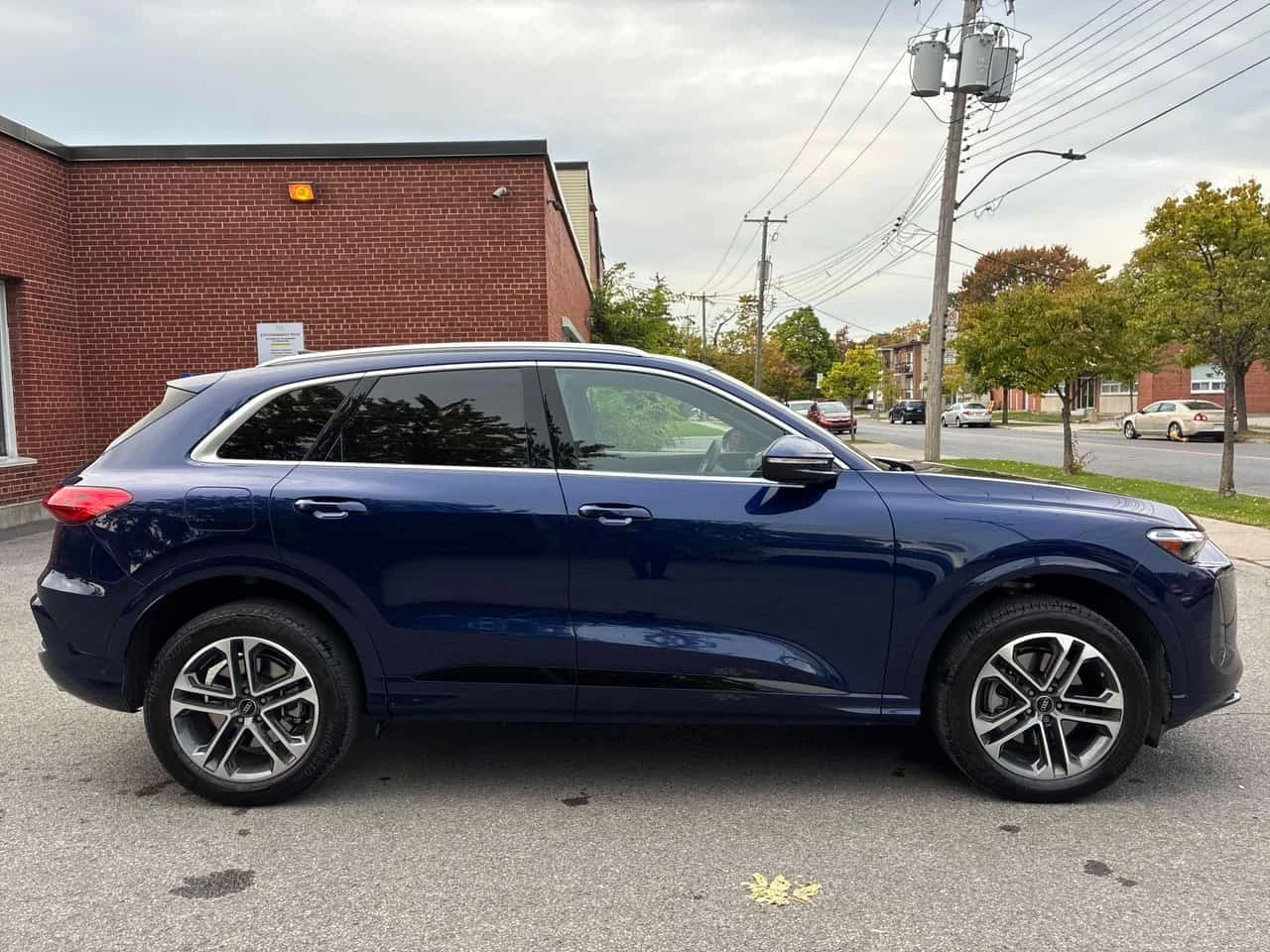 Audi Q5 quattro / 360 / Distronic / Carfax / ����������  | Mobile.bg � ����������� 3