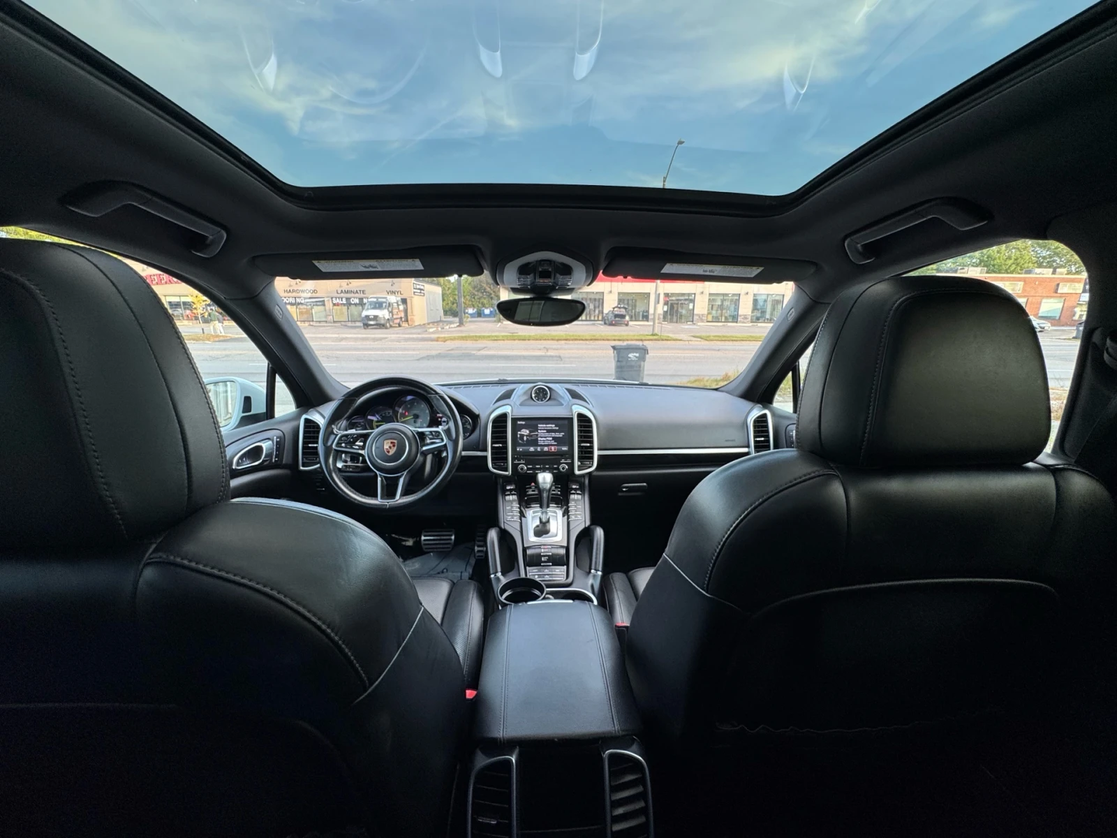 Porsche Cayenne S E-Hybrid* * ПЛАТИНУМ* * ПАНОРАМА* * , снимка 15 - Автомобили и джипове - 56577040