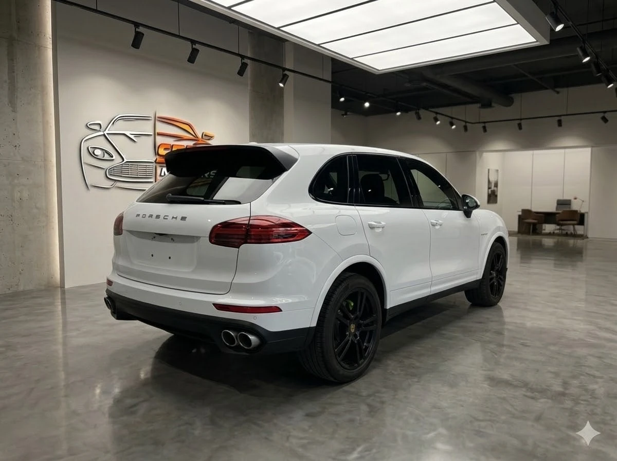Porsche Cayenne S E-Hybrid* * ПЛАТИНУМ* * ПАНОРАМА* * , снимка 2 - Автомобили и джипове - 56577040
