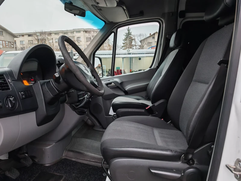Mercedes-Benz Sprinter 311 8+ 1 2800кг ТЕГЛИЧ, снимка 6 - Бусове и автобуси - 53023571