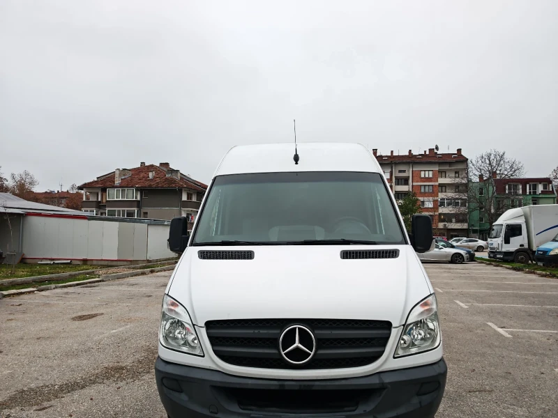 Mercedes-Benz Sprinter 311 8+ 1 2800кг ТЕГЛИЧ