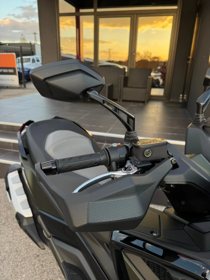 Kymco DTX 350i-ABS-TCS-KEYLESS-LED-2024г.-НОВ, снимка 9 - Мотоциклети и мототехника - 52172907